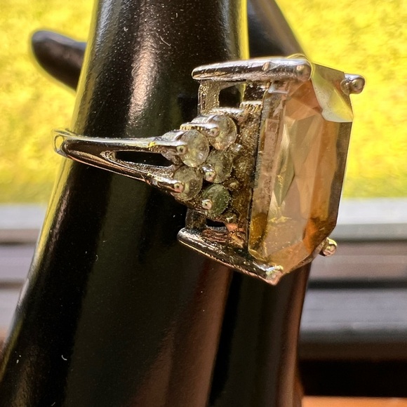 SOLD 2/12 925 SS Vintage Yellow Topaz & CZ or Rhinestones Ring - Picture 5 of 14